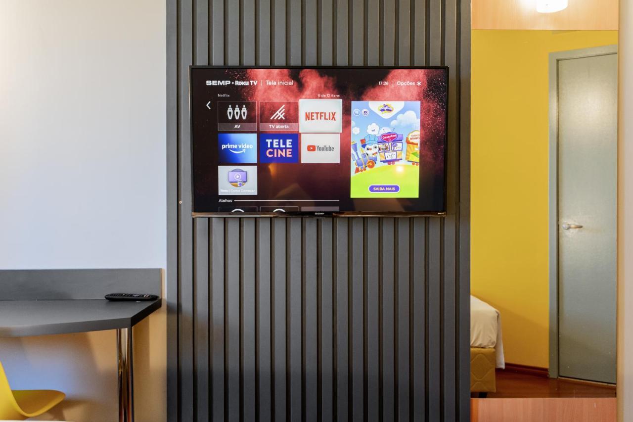 Hus Hotel 多拉杜斯 外观 照片
