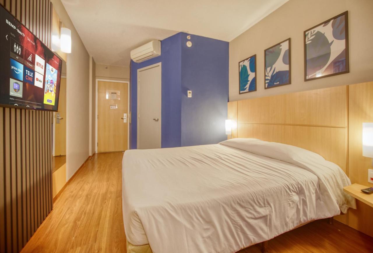 Hus Hotel 多拉杜斯 外观 照片