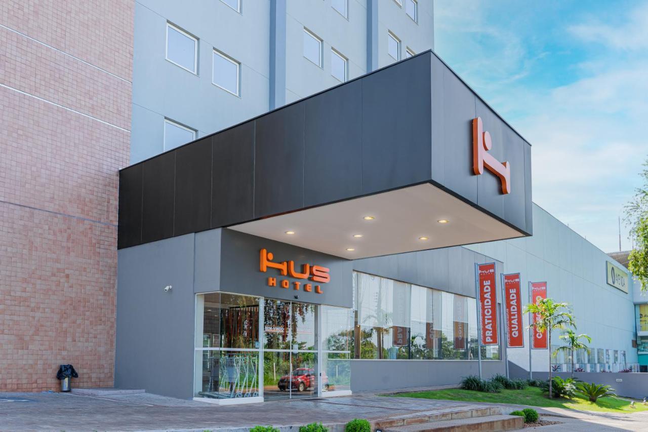 Hus Hotel 多拉杜斯 外观 照片