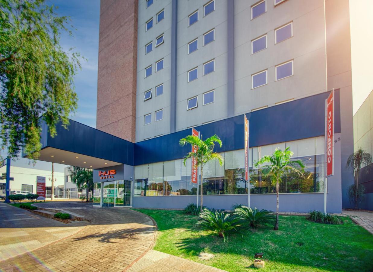 Hus Hotel 多拉杜斯 外观 照片