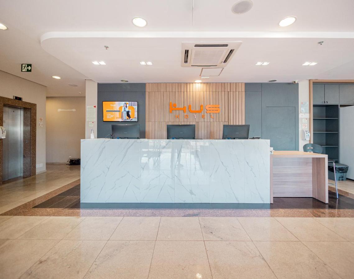 Hus Hotel 多拉杜斯 外观 照片