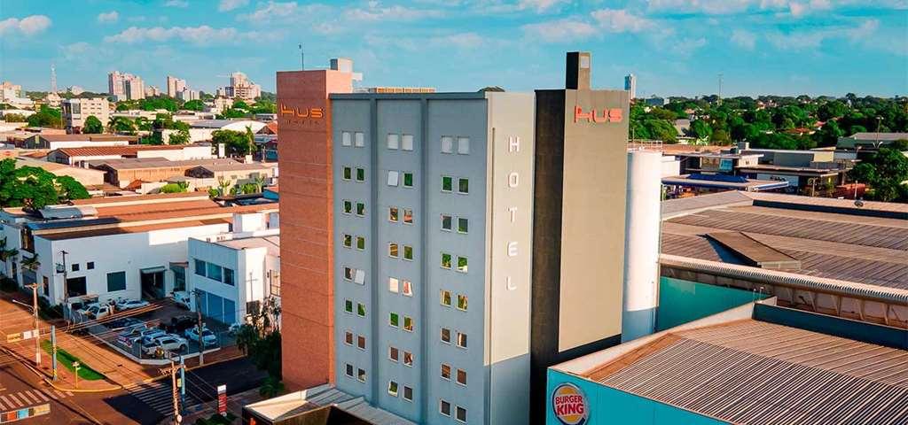 Hus Hotel 多拉杜斯 外观 照片