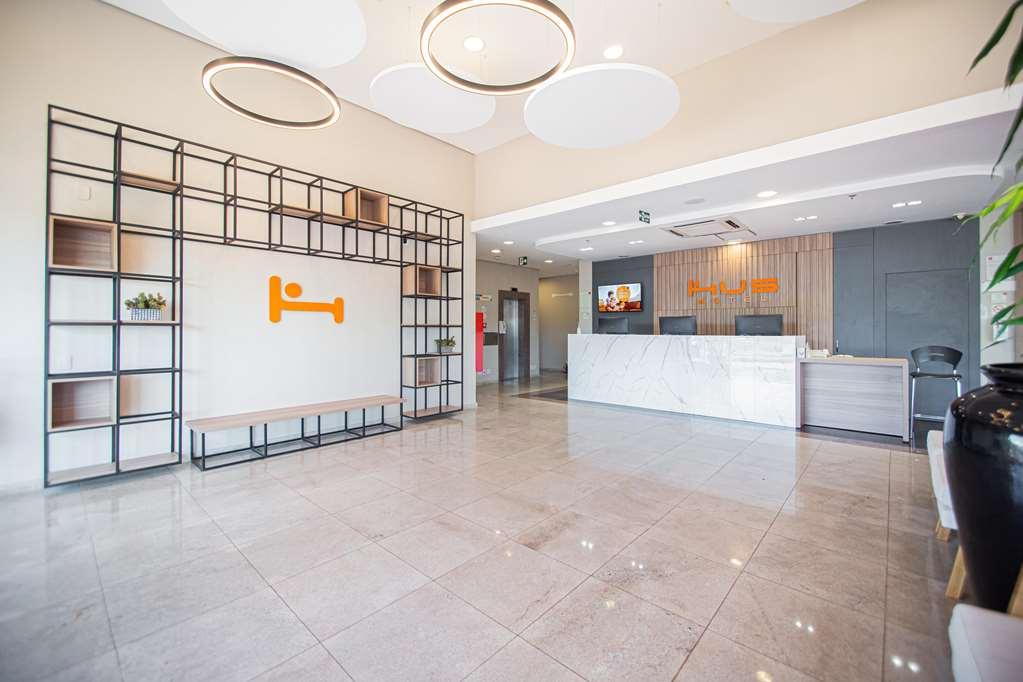Hus Hotel 多拉杜斯 外观 照片